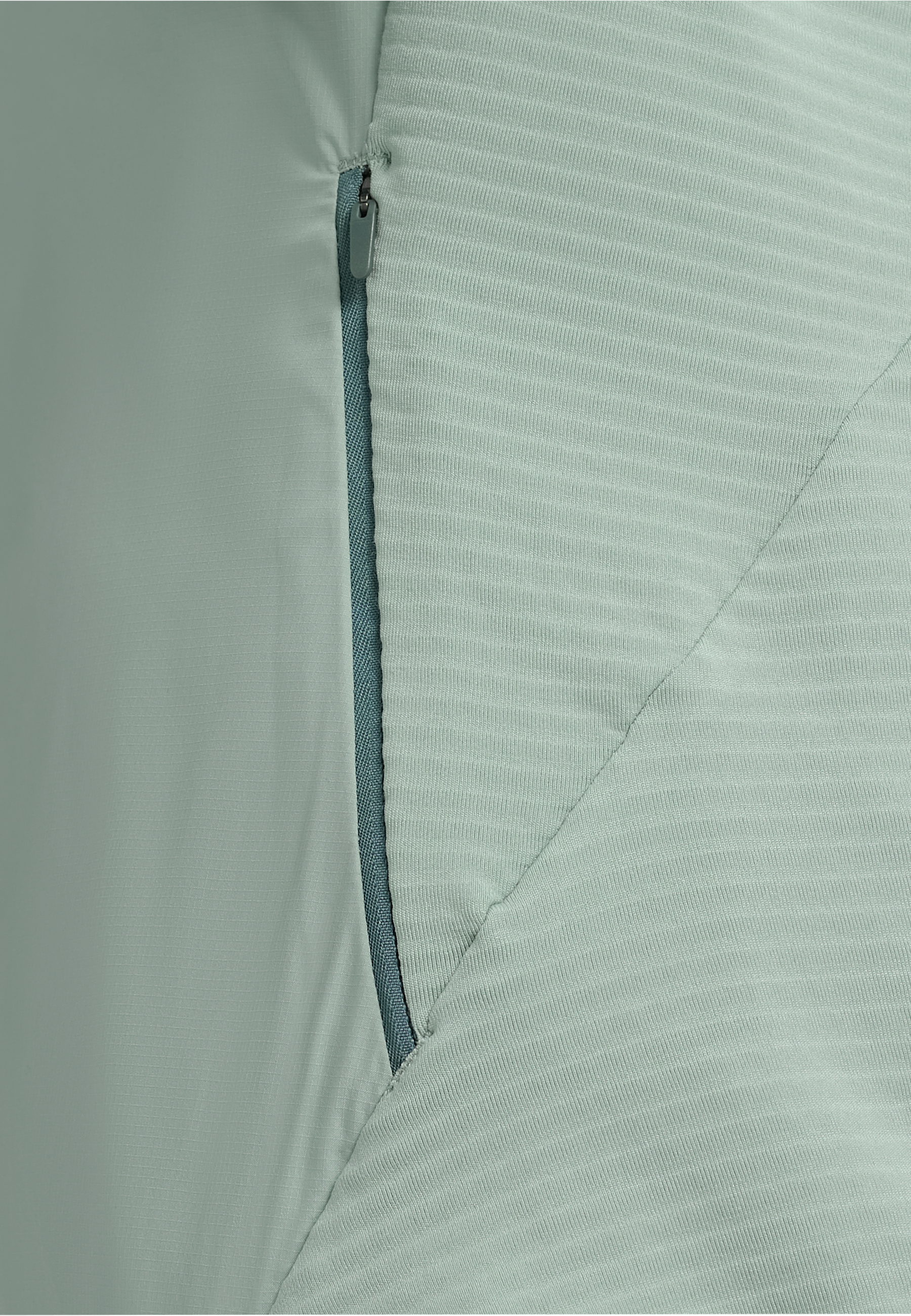 A65845_E0272
