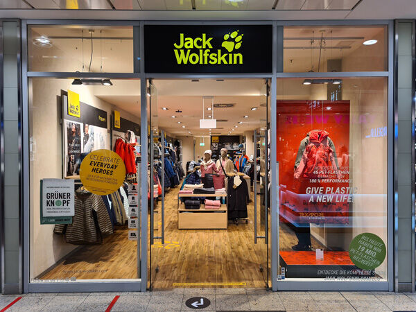 Pet jack wolfskin best sale