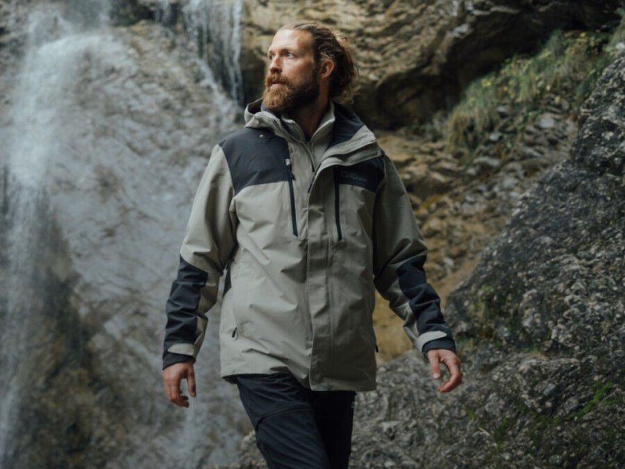 Jack wolfskin muddy deals track jacket