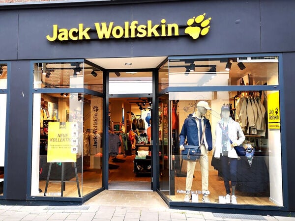 Jack wolfskin store 2025 locator