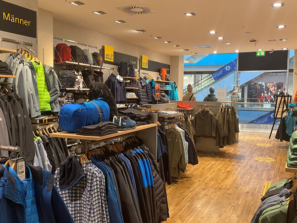 Moment Dwars zitten boycot JACK WOLFSKIN STORE: Ludwigshafen, Im Zollhof 4 – JACK WOLFSKIN