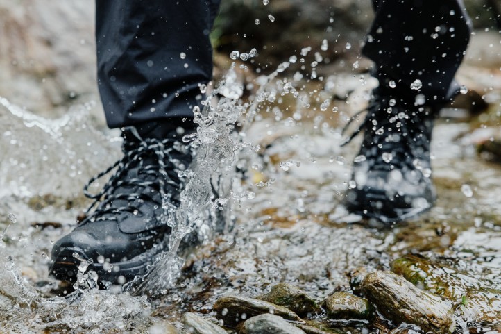 Category photo for waterproof footwear