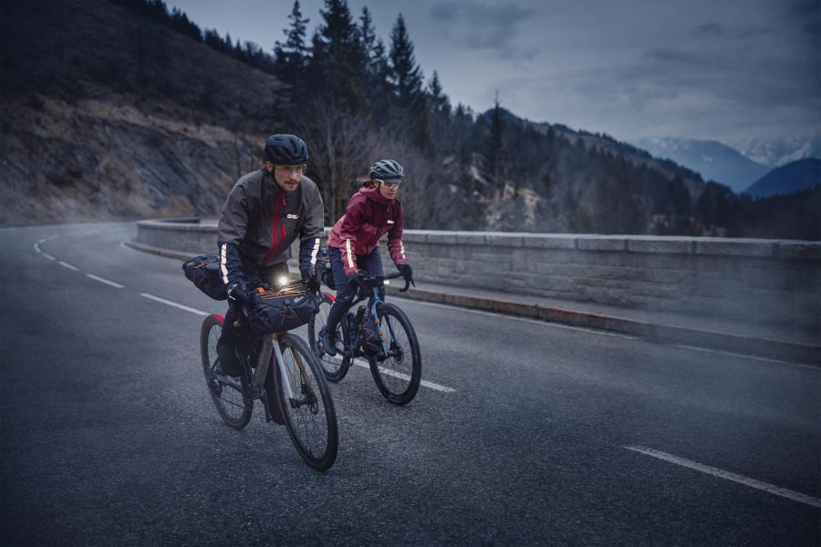 3 cyclists